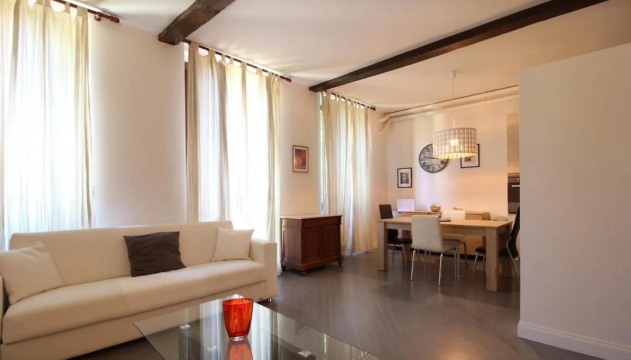 Italianway-Corso Garibaldi 34 Apartment Milan